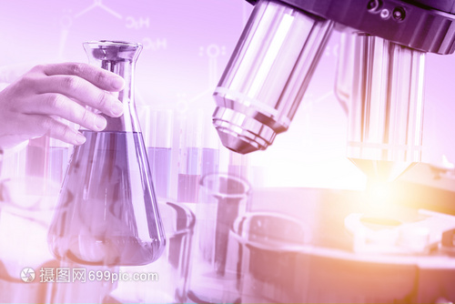 研发概念科学和医实验室仪器显微镜用于生物学的试验管和玻璃瓶以及用于医学研究的实验室化学双重接触图像